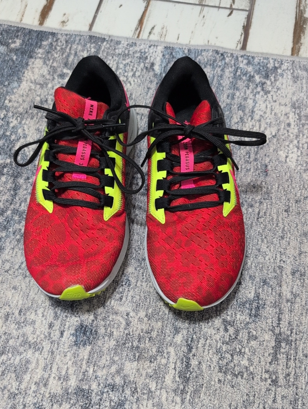 Nike Women's Red and Neon Yellow Athletic Running Shoes